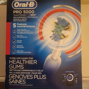 ORAL B PRO 5000 SMART SERIES RECHARGEABLE TOOTHBRUSH